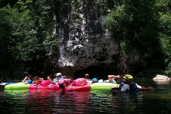 Belize Cave Tubing
